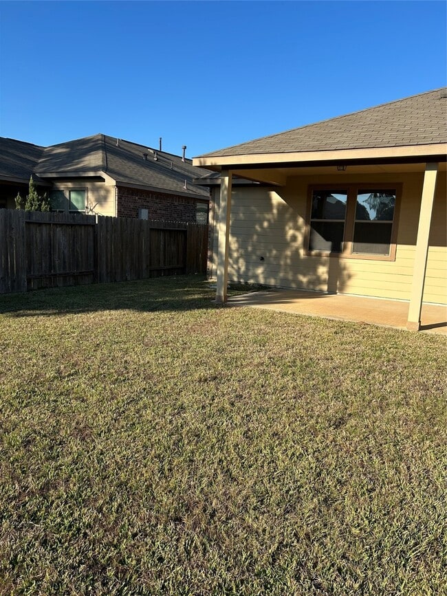 property at 284 Country Crossing Cir