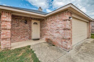 1939 Naira Dr in Dallas, TX - Building Photo - Building Photo