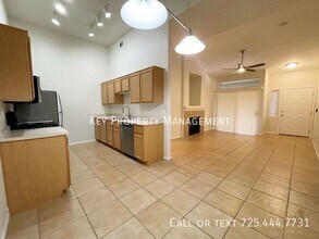3544 Desert Cliff St, Unit #201 in Las Vegas, NV - Building Photo - Building Photo
