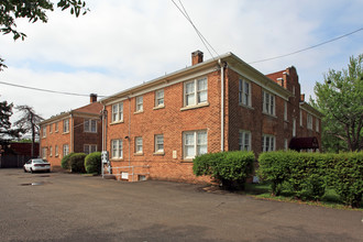 Briargate Apartments in Oklahoma City, OK - Building Photo - Building Photo