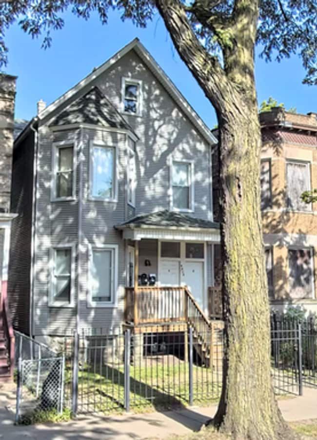 property at 5612 S Morgan St