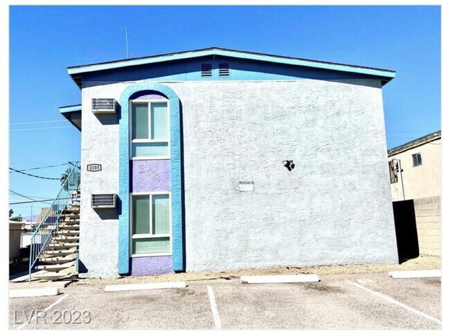 property at 2105 N Webster St
