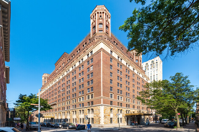 The Watermark at Brooklyn Heights in Brooklyn, NY - Building Photo - Primary Photo