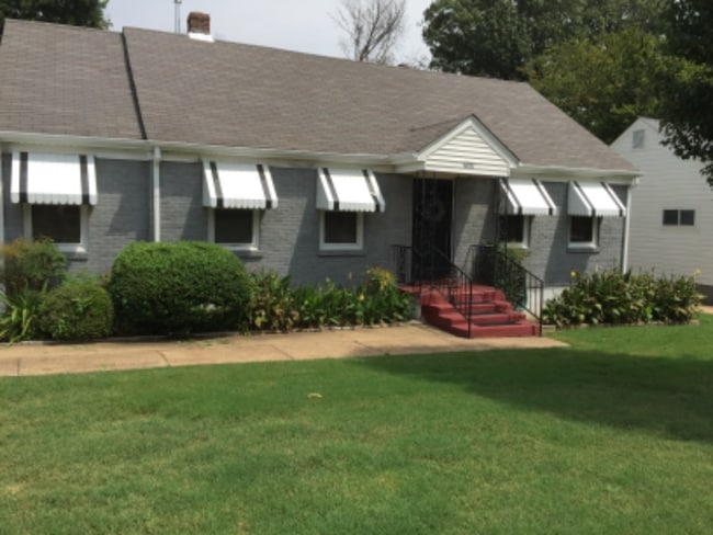 property at 709 E Frank Ave