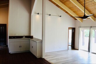 255 S Kalaheo Ave in Kailua, HI - Building Photo - Building Photo