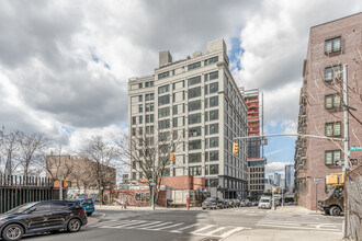 475 Kent Williamsburg Lofts in Brooklyn, NY - Building Photo - Building Photo