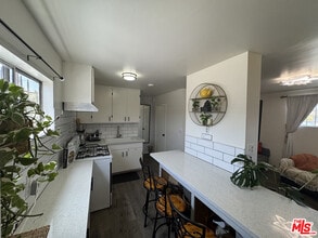 11617 Washington Pl in Los Angeles, CA - Building Photo - Building Photo