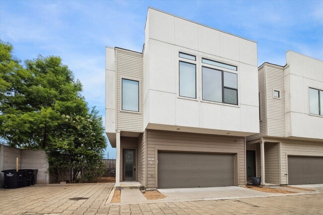 614 Thornton Rd in Houston, TX - Building Photo - Building Photo