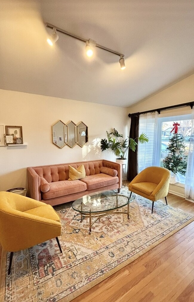 42 W Taylor Rd in Lombard, IL - Building Photo - Building Photo