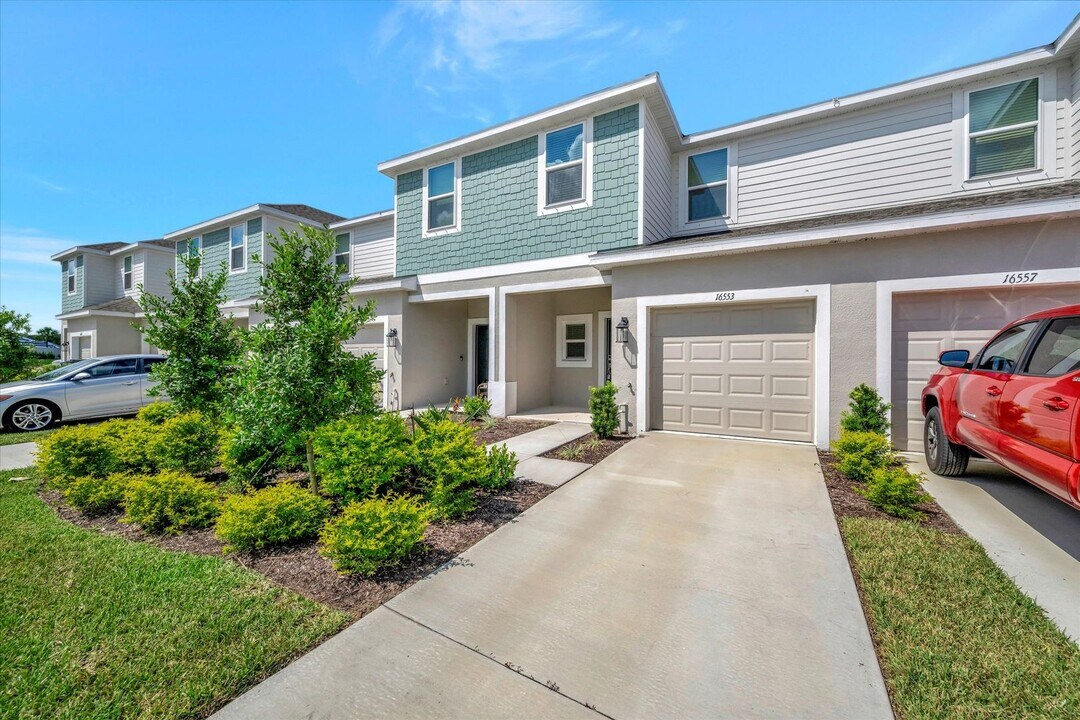 16553 Bergamo Pl in Bradenton, FL - Building Photo