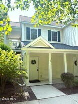 324 Ballston Ave in Saratoga Springs, NY - Building Photo