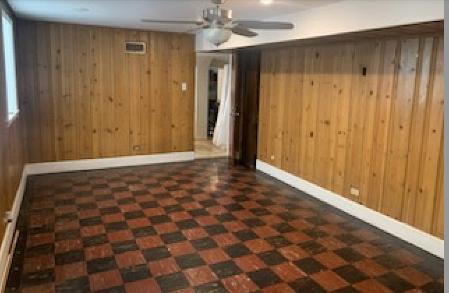 8227 S Chappel Ave in Chicago, IL - Building Photo - Building Photo