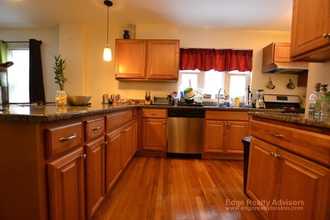 222 Arlington St, Unit 1