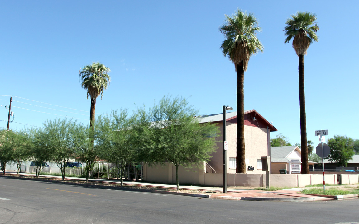 1110 E Pierce in Phoenix, AZ - Foto de edificio