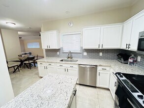 6622 Shady Bend Dr in San Antonio, TX - Building Photo - Building Photo
