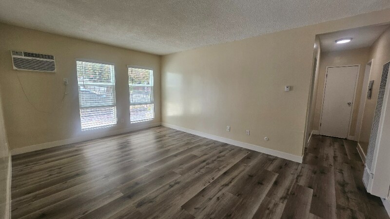 815 N Benton Way in Los Angeles, CA - Building Photo