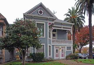 1831 T St in Sacramento, CA - Building Photo - Building Photo