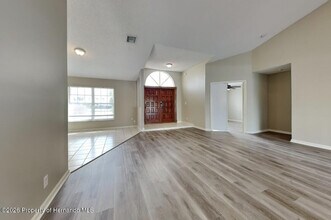 1502 Overland Dr in Spring Hill, FL - Building Photo - Building Photo