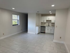 1748 Jancey St in Pittsburgh, PA - Building Photo - Building Photo