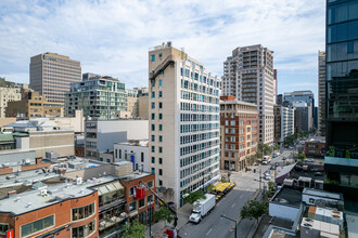 Le Delano in Montréal, QC - Building Photo - Building Photo