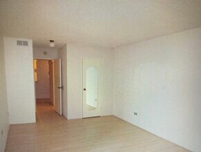 421 S La Fayette Park Pl, Unit 414 in Los Angeles, CA - Building Photo - Building Photo