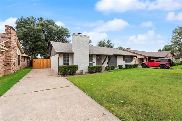1124 Janell Dr in Irving, TX - Building Photo
