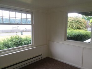 2889 Lake Whatcom Blvd in Bellingham, WA - Building Photo - Building Photo