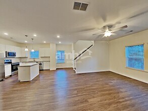 553 Camp dr in Dallas, GA - Foto de edificio - Building Photo