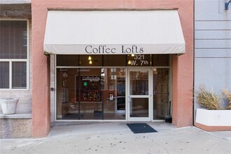 321 W 7th St in Kansas City, MO - Foto de edificio - Building Photo