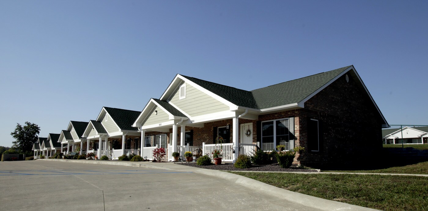 Millstone Village Apartments in Pacific, MO - Foto de edificio