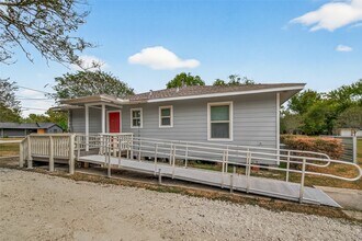 6928 Apache St in Houston, TX - Building Photo - Building Photo