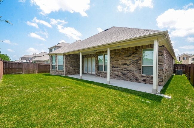 25122 Sundance Park Ln