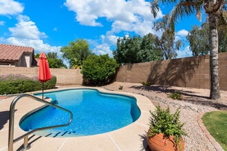 7470 W Monona Dr in Glendale, AZ - Building Photo - Building Photo