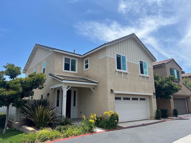 35240 Persano Pl in Fallbrook, CA - Building Photo - Building Photo