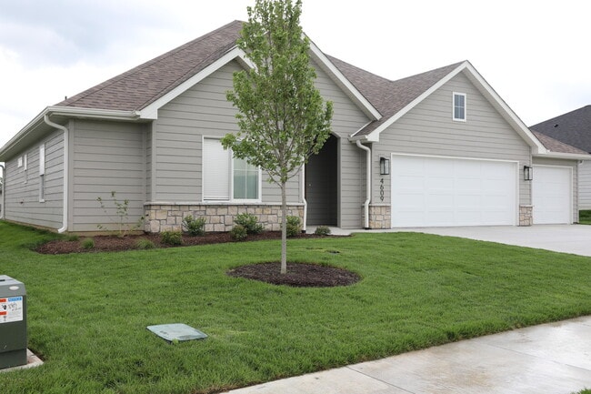 4609 Chambers Bay Dr in Columbia, MO - Building Photo - Building Photo