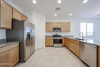 5039 N 88th Ave in Glendale, AZ - Building Photo - Building Photo