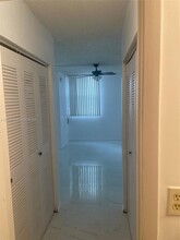 2701 Riverside Dr in Coral Springs, FL - Building Photo - Building Photo