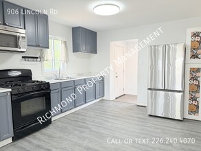 906 Lincoln Rd in Windsor, ON - Building Photo - Building Photo