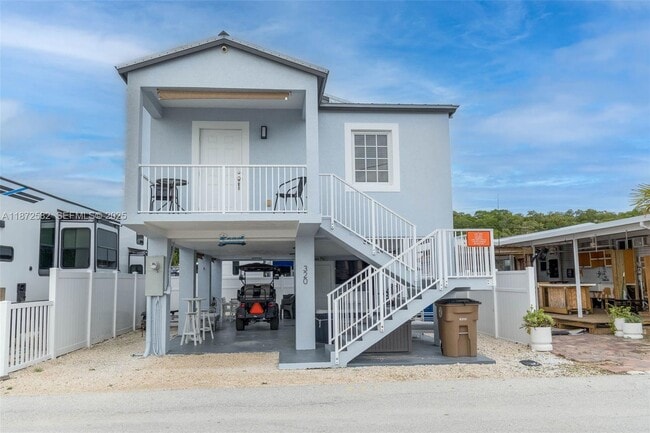 property at 325 Calusa St