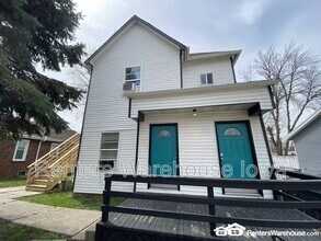 3916 9th St in Des Moines, IA - Foto de edificio - Building Photo