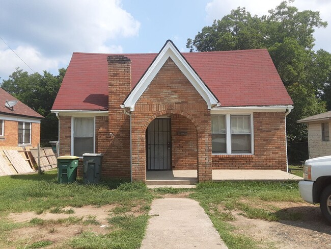 property at 3414 W 10th St