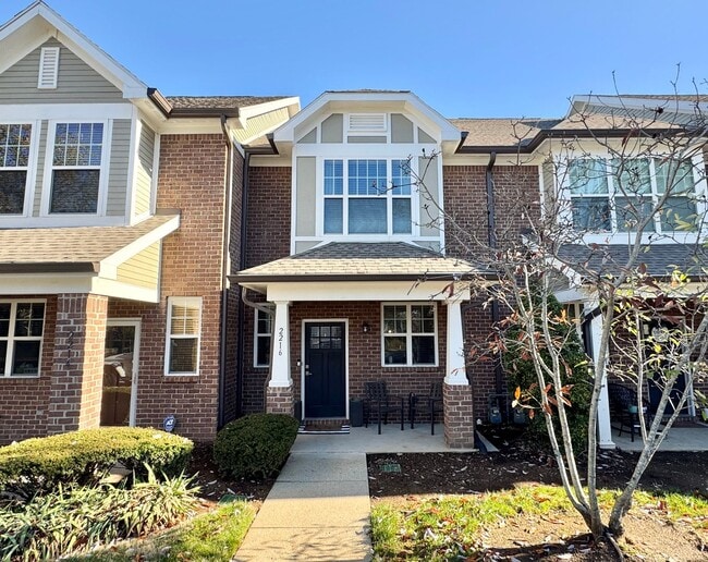 property at 2216 Knowles Ave