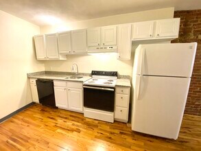 840 Huntington Ave, Unit 1 in Boston, MA - Building Photo - Building Photo