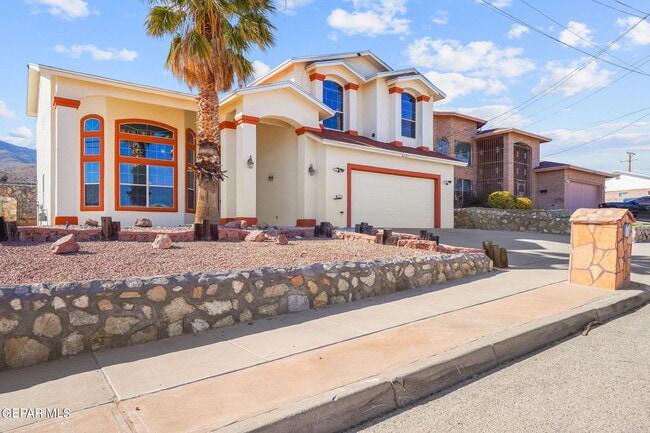 6121 Byron St in El Paso, TX - Building Photo - Building Photo