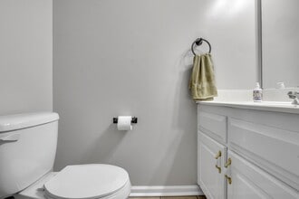 Lampkin Court in Starkville, MS - Building Photo - Building Photo