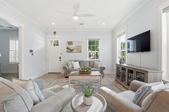 10 Mariner Pass in Galveston, TX - Building Photo - Building Photo