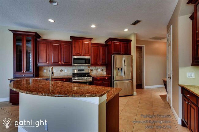 13343 Swallowtail Dr in Lakewood Ranch, FL - Building Photo - Building Photo