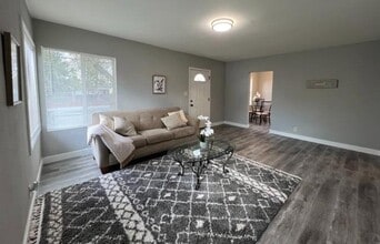 2790 26th Ave in Sacramento, CA - Building Photo - Building Photo
