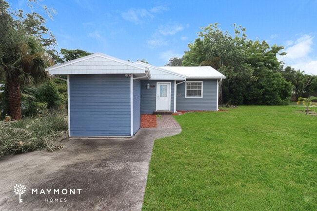 1306 Sutherland Dr in Palm Harbor, FL - Building Photo - Building Photo