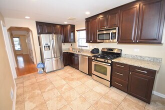5551 S Mason Ave-Unit -1 in Chicago, IL - Building Photo - Building Photo
